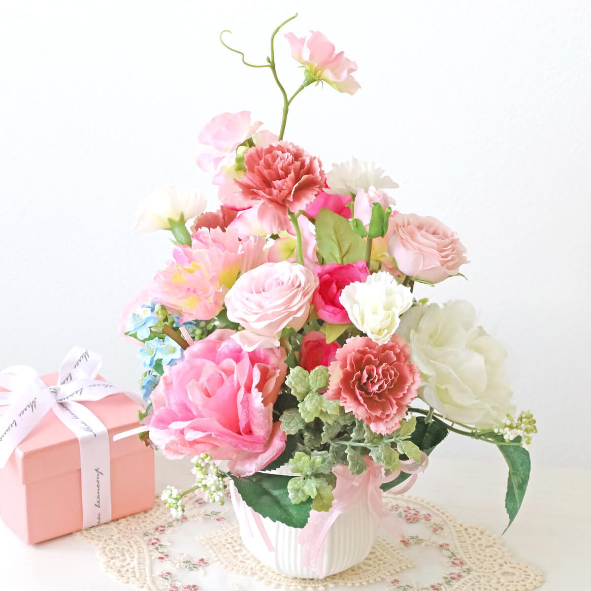 ��̓� �v���[���g ���� �傫�ȃJ�[�l�[�V�����ƃA�l���l�̌��C�����ς��A�����W �� �M�t�g CT�G�} �V���N�t�����[ �t�����[�A�����W�����g